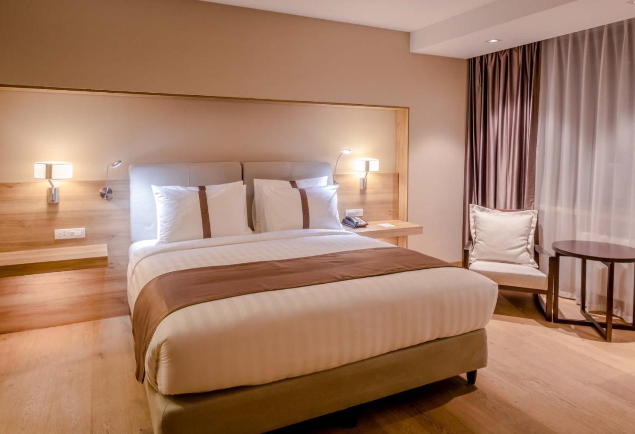 Holiday Inn Ulaanbaatar By Ihg Buitenkant foto