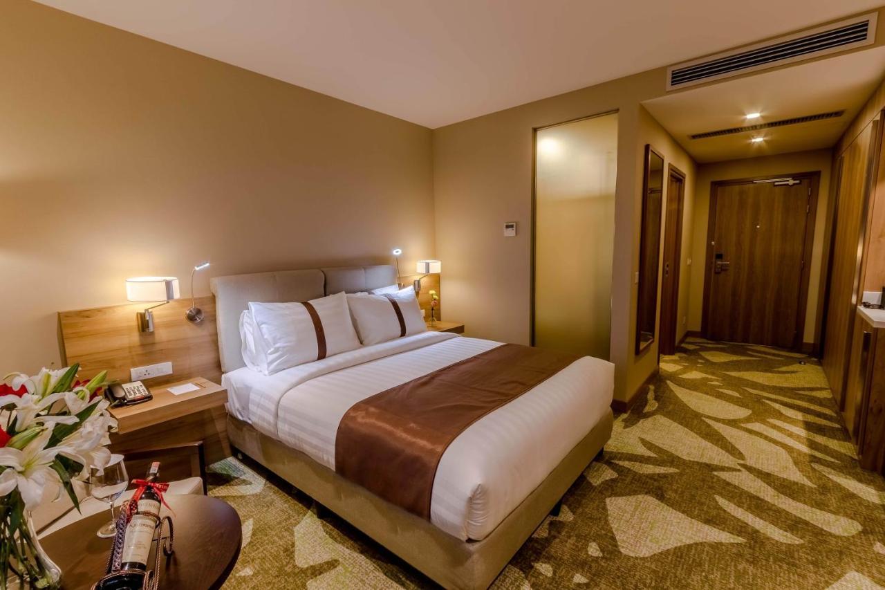 Holiday Inn Ulaanbaatar By Ihg Buitenkant foto