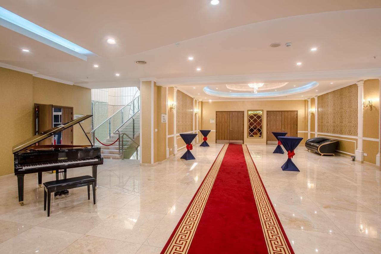 Holiday Inn Ulaanbaatar By Ihg Buitenkant foto