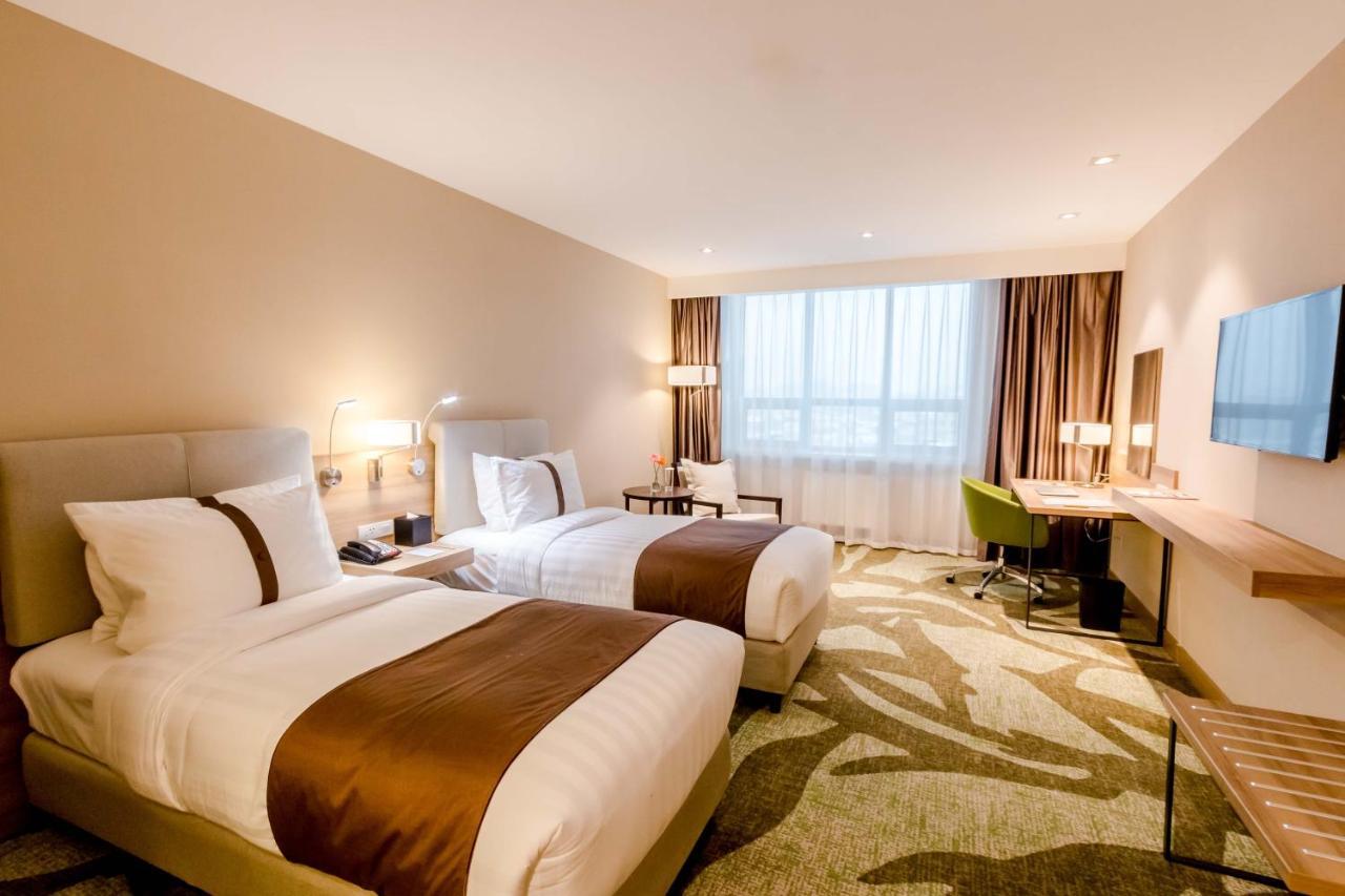 Holiday Inn Ulaanbaatar By Ihg Buitenkant foto
