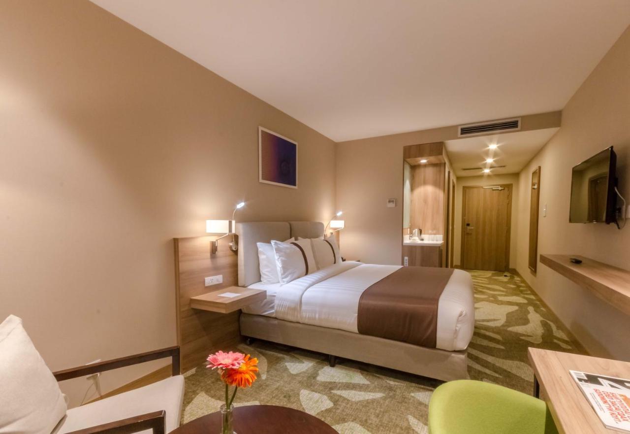 Holiday Inn Ulaanbaatar By Ihg Buitenkant foto